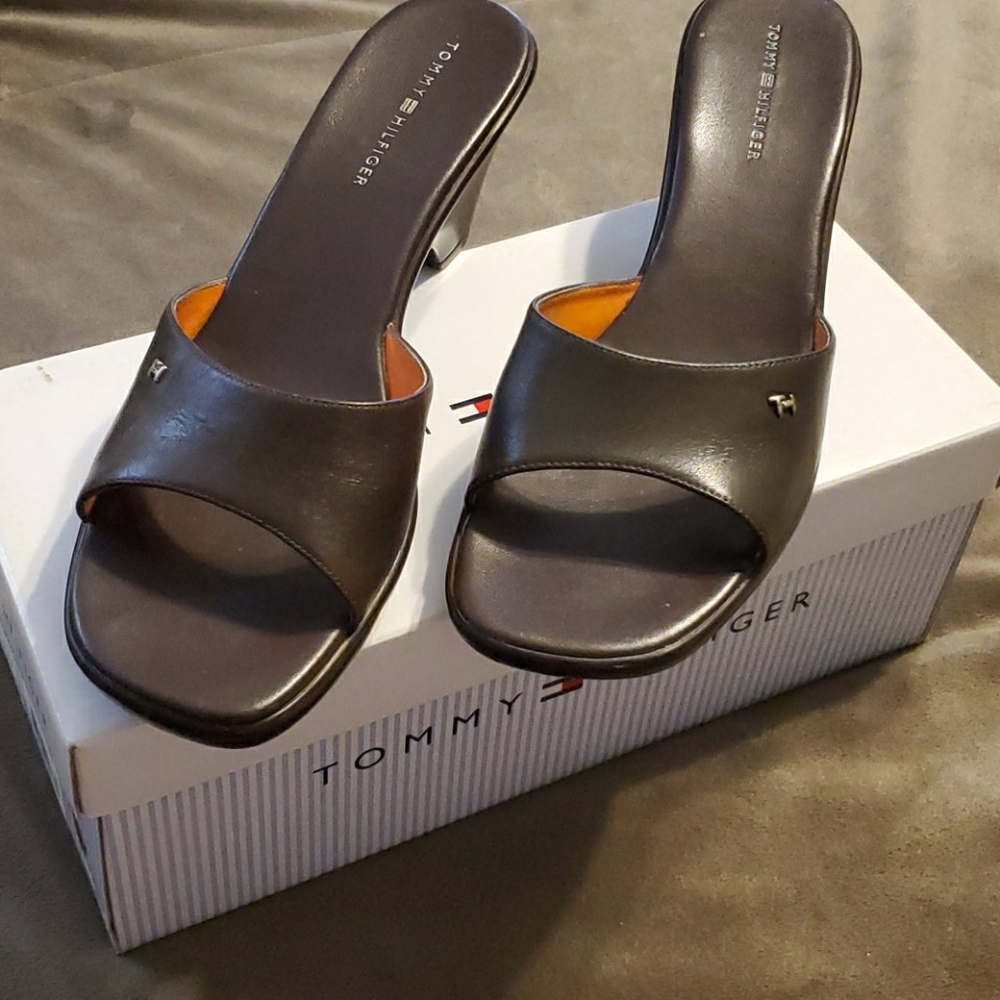 Tommy Hilfiger chocolate dress sandals